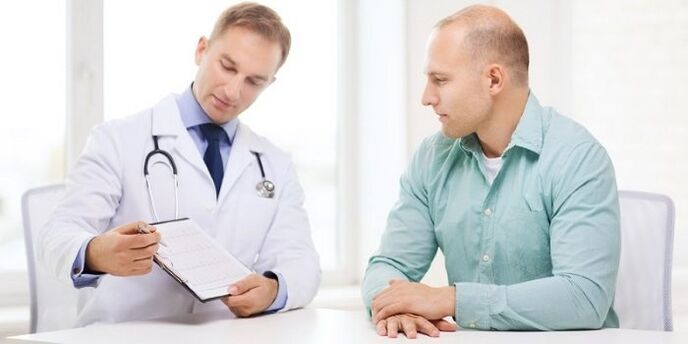 lékař předepisuje léky na prostatitidu
